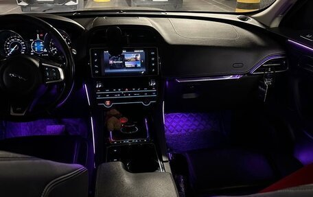 Jaguar F-Pace, 2016 год, 2 950 000 рублей, 9 фотография