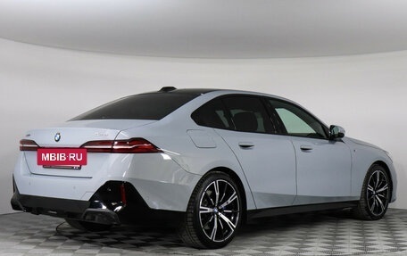 BMW 5 серия, 2024 год, 7 777 000 рублей, 2 фотография