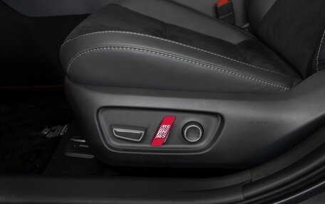 Toyota Camry, 2025 год, 4 690 000 рублей, 28 фотография