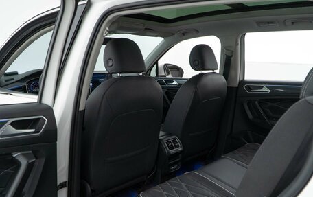 Volkswagen Tiguan II, 2021 год, 4 107 444 рублей, 11 фотография