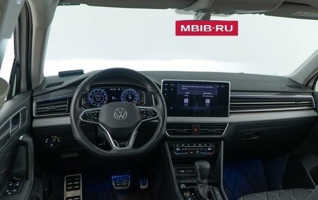 Volkswagen Tiguan II, 2021 год, 4 107 444 рублей, 6 фотография