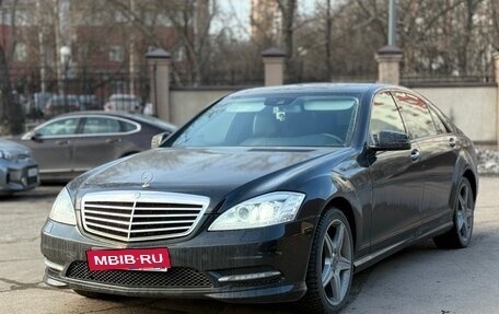 Mercedes-Benz S-Класс, 2012 год, 1 500 000 рублей, 1 фотография