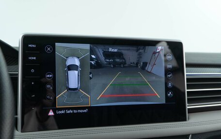 Volkswagen Tiguan II, 2021 год, 4 107 444 рублей, 17 фотография