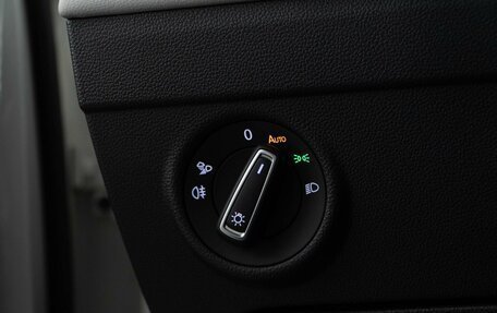 Volkswagen Tiguan II, 2021 год, 4 107 444 рублей, 22 фотография