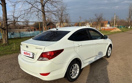 Hyundai Solaris II рестайлинг, 2012 год, 715 000 рублей, 3 фотография