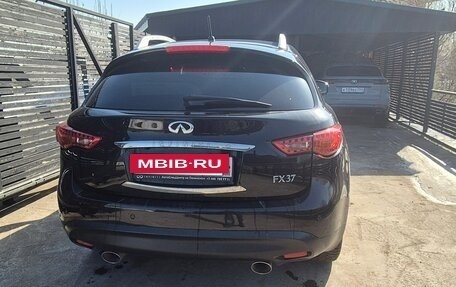 Infiniti FX II, 2012 год, 2 100 000 рублей, 4 фотография