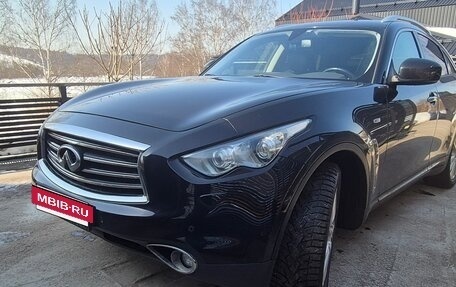 Infiniti FX II, 2012 год, 2 100 000 рублей, 3 фотография