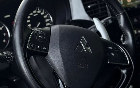 Mitsubishi Outlander III рестайлинг 3, 2015 год, 1 950 000 рублей, 12 фотография