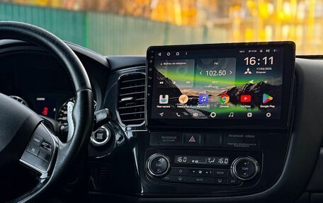 Mitsubishi Outlander III рестайлинг 3, 2015 год, 1 950 000 рублей, 13 фотография