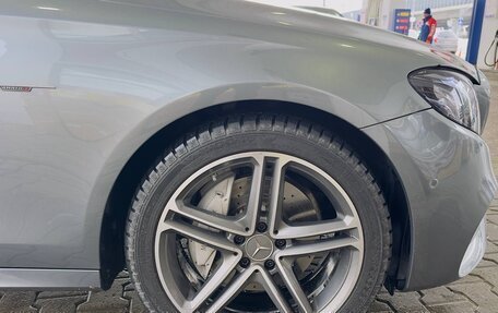 Mercedes-Benz E-Класс, 2020 год, 4 650 000 рублей, 5 фотография