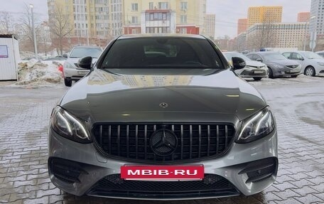 Mercedes-Benz E-Класс, 2020 год, 4 650 000 рублей, 2 фотография