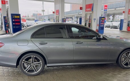 Mercedes-Benz E-Класс, 2020 год, 4 650 000 рублей, 7 фотография