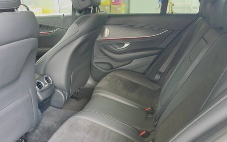 Mercedes-Benz E-Класс, 2020 год, 4 650 000 рублей, 18 фотография