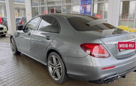 Mercedes-Benz E-Класс, 2020 год, 4 650 000 рублей, 10 фотография