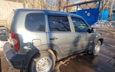 Chevrolet Niva I рестайлинг, 2017 год, 530 000 рублей, 4 фотография