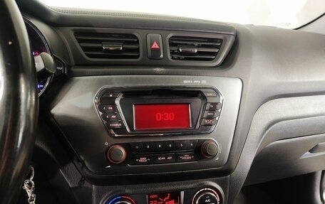 KIA Rio III рестайлинг, 2013 год, 899 000 рублей, 17 фотография