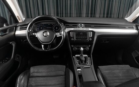 Volkswagen Passat B8 рестайлинг, 2016 год, 1 979 000 рублей, 6 фотография