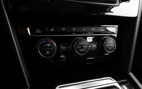 Volkswagen Passat B8 рестайлинг, 2016 год, 1 979 000 рублей, 16 фотография