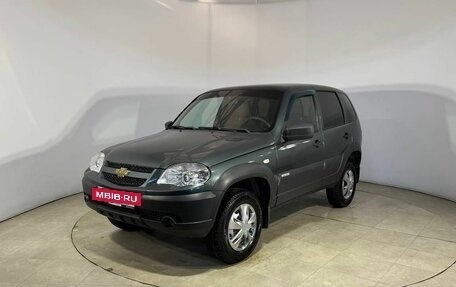 Chevrolet Niva I рестайлинг, 2018 год, 836 000 рублей, 5 фотография