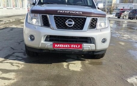 Nissan Pathfinder, 2012 год, 2 100 000 рублей, 2 фотография