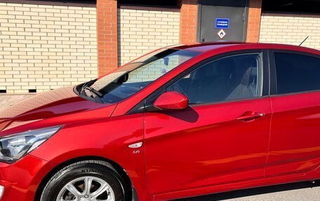 Hyundai Solaris II рестайлинг, 2015 год, 1 200 000 рублей, 2 фотография