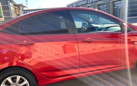 Hyundai Solaris II рестайлинг, 2015 год, 1 200 000 рублей, 4 фотография