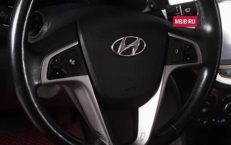 Hyundai Solaris II рестайлинг, 2015 год, 1 200 000 рублей, 15 фотография