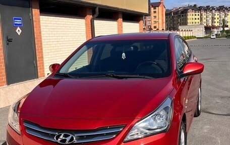 Hyundai Solaris II рестайлинг, 2015 год, 1 200 000 рублей, 6 фотография