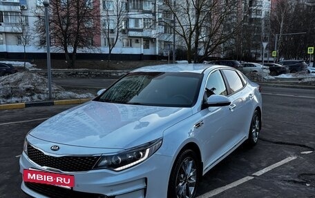 KIA Optima IV, 2017 год, 1 740 000 рублей, 9 фотография