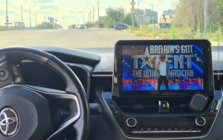 Toyota Corolla, 2019 год, 1 850 000 рублей, 9 фотография