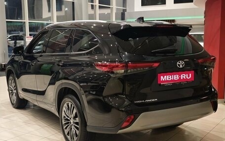 Toyota Highlander, 2025 год, 6 250 000 рублей, 5 фотография