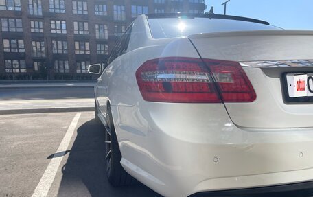 Mercedes-Benz E-Класс, 2012 год, 1 400 000 рублей, 4 фотография