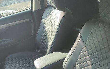 Mitsubishi Outlander III рестайлинг 3, 2018 год, 2 250 000 рублей, 2 фотография