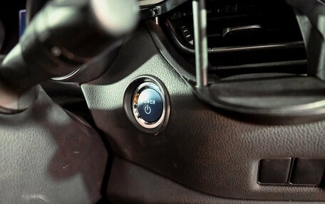 Toyota C-HR I рестайлинг, 2018 год, 2 370 000 рублей, 14 фотография