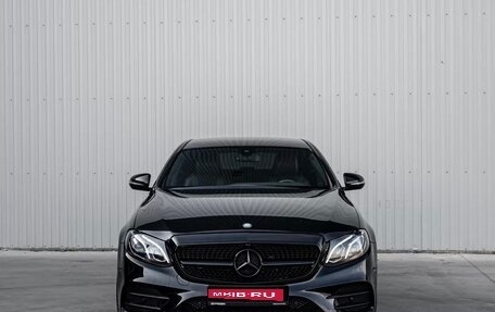 Mercedes-Benz E-Класс, 2017 год, 2 500 000 рублей, 5 фотография