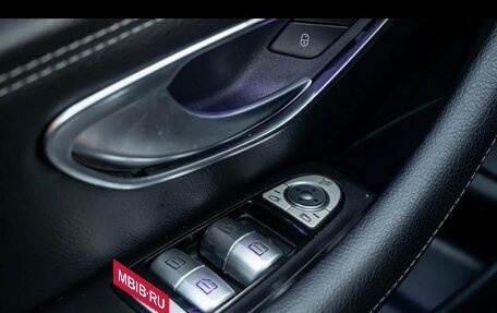 Mercedes-Benz E-Класс, 2017 год, 2 500 000 рублей, 19 фотография