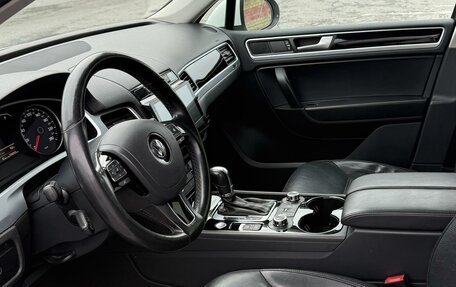 Volkswagen Touareg III, 2012 год, 1 950 000 рублей, 4 фотография