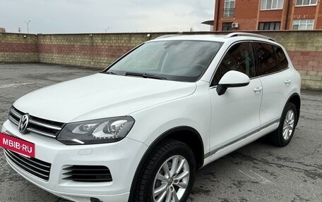 Volkswagen Touareg III, 2012 год, 1 950 000 рублей, 10 фотография