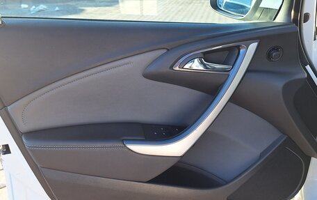 Opel Astra J, 2014 год, 730 000 рублей, 17 фотография