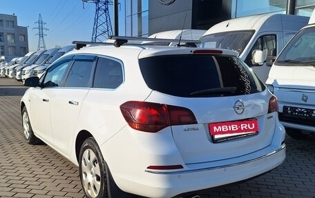 Opel Astra J, 2014 год, 730 000 рублей, 8 фотография