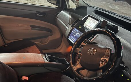 Toyota Prius, 2008 год, 990 000 рублей, 7 фотография