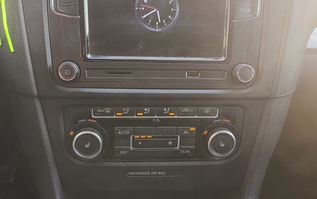 Volkswagen Golf VI, 2011 год, 900 000 рублей, 6 фотография