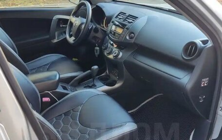 Toyota RAV4, 2011 год, 1 499 000 рублей, 9 фотография