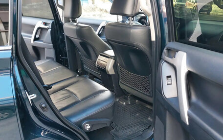 Toyota Land Cruiser Prado 150 рестайлинг 2, 2020 год, 6 000 000 рублей, 1 фотография