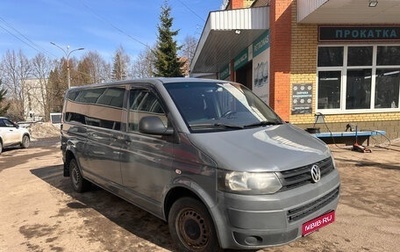 Volkswagen Caravelle T5, 2012 год, 1 600 000 рублей, 1 фотография
