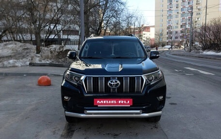 Toyota Land Cruiser Prado 150 рестайлинг 2, 2020 год, 6 000 000 рублей, 3 фотография