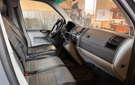 Volkswagen Caravelle T5, 2012 год, 1 600 000 рублей, 9 фотография