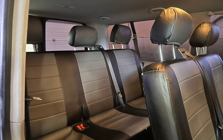 Volkswagen Caravelle T5, 2012 год, 1 600 000 рублей, 12 фотография