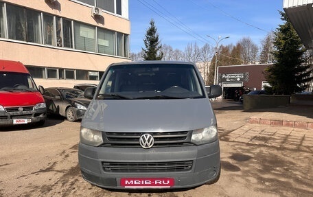 Volkswagen Caravelle T5, 2012 год, 1 600 000 рублей, 4 фотография