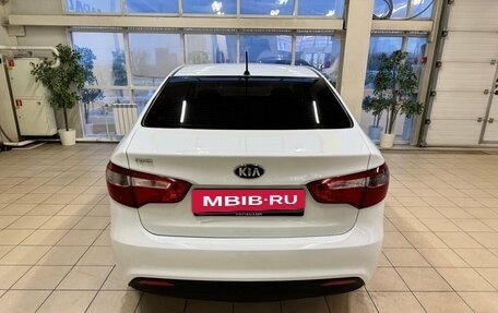 KIA Rio III рестайлинг, 2013 год, 850 000 рублей, 4 фотография